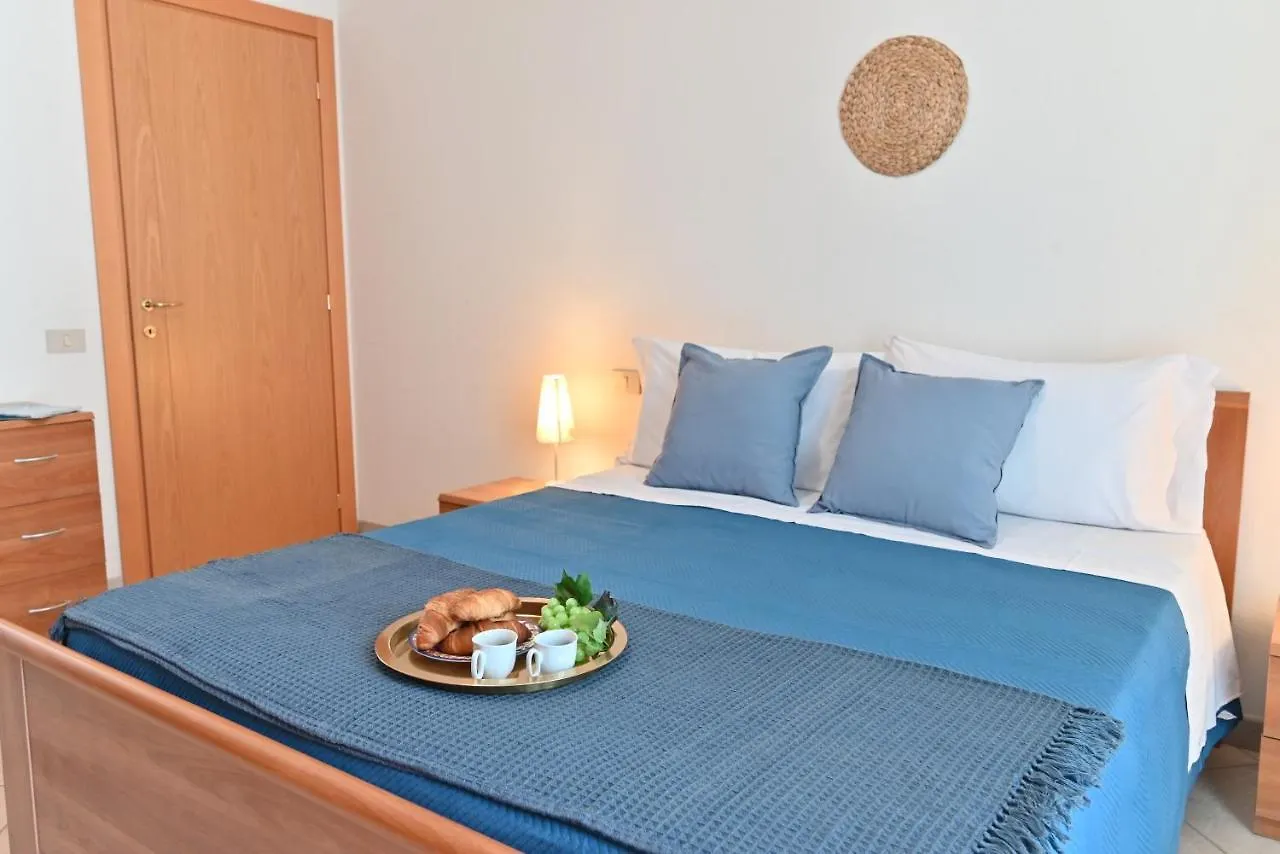 Izzhome Lemon Tree Pula 0*,  Italy